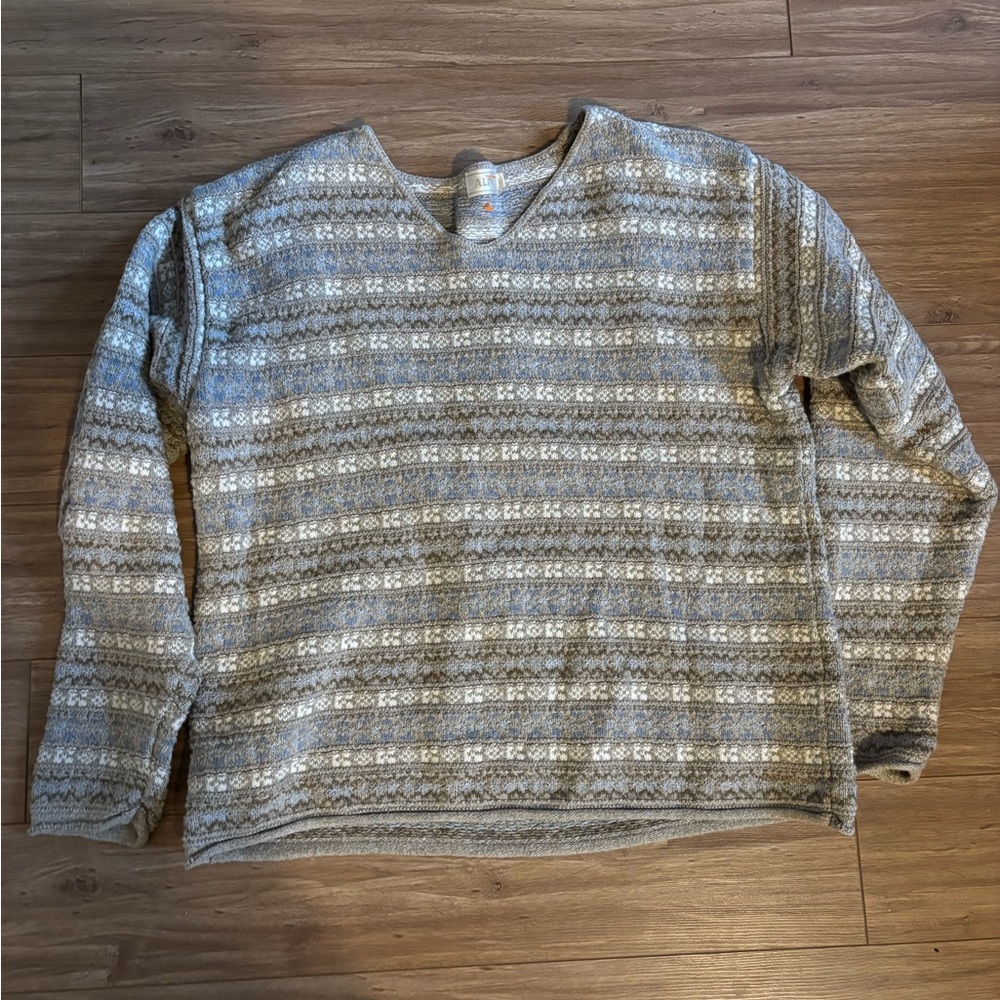 Vintage style patterned sweater